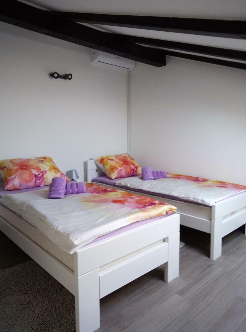 Apartman Rubinic Ловран Екстериор снимка