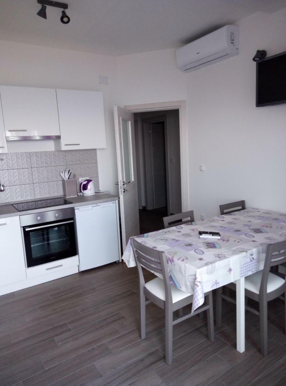 Apartman Rubinic Ловран Екстериор снимка